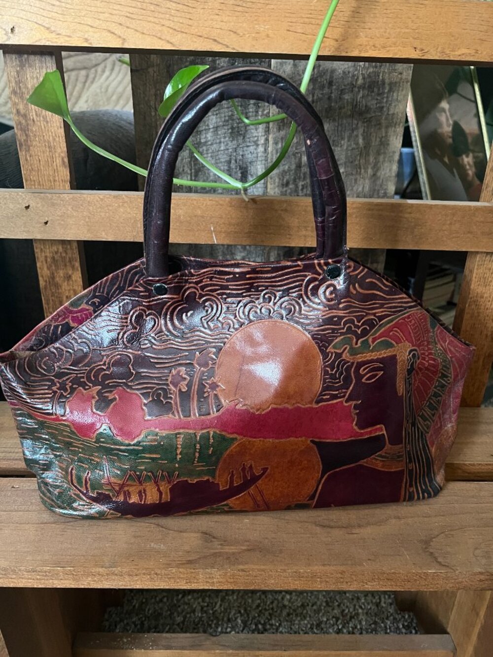 Vintage Shantiniketan Hand-Tooled Embossed Leather Handbag - Picture 4 of 6